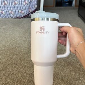 Stanley Cream pink 40oz tumbler